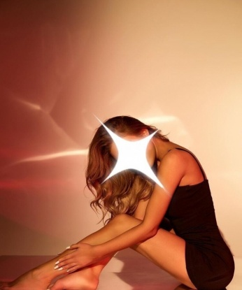 Люда, 23 года, 2 размер груди